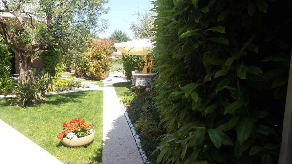 B&B Garda 4U Desenzano del Garda Extérieur photo