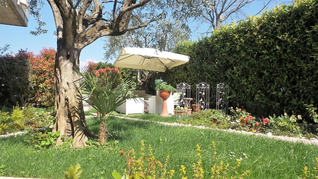 B&B Garda 4U Desenzano del Garda Extérieur photo