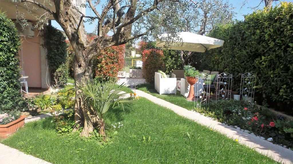B&B Garda 4U Desenzano del Garda Extérieur photo